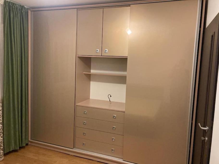 Apartament 3 Camere De Inchiriat كرايوفا المظهر الخارجي الصورة
